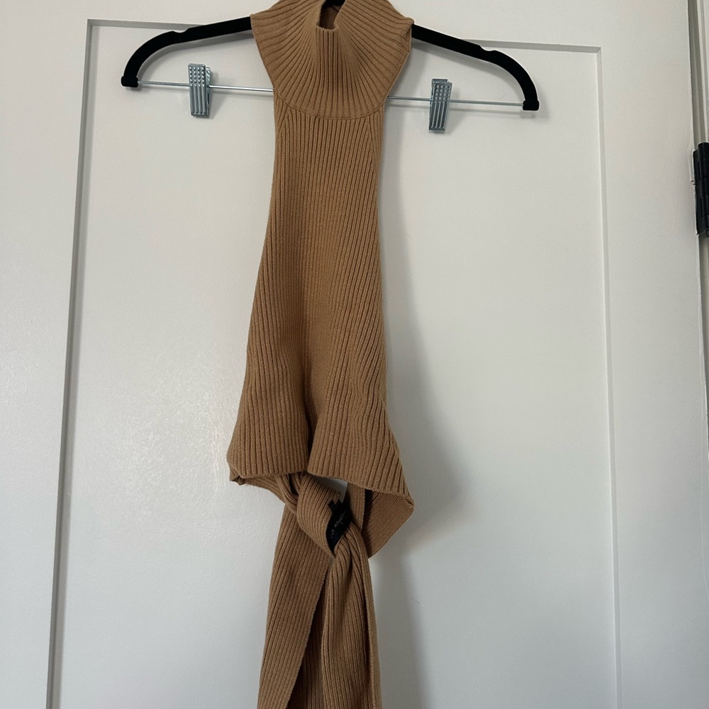 Revolve Tan open-Back Top - Picture 3 of 4